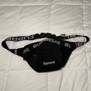 SUPREME WAIST BAG